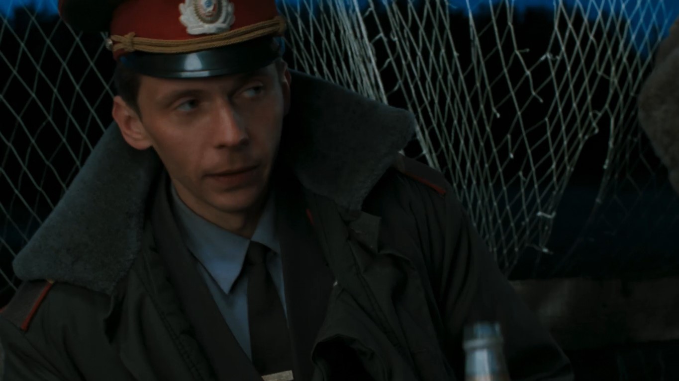 егерь Кузьмич Сергей Семёнов — Семёнов, водку пить будешь?
— Водку?... Водку буду.