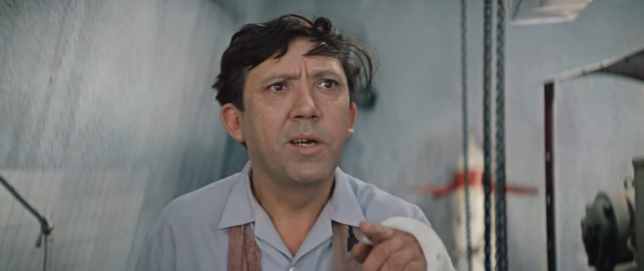 У вас ус отклеился…