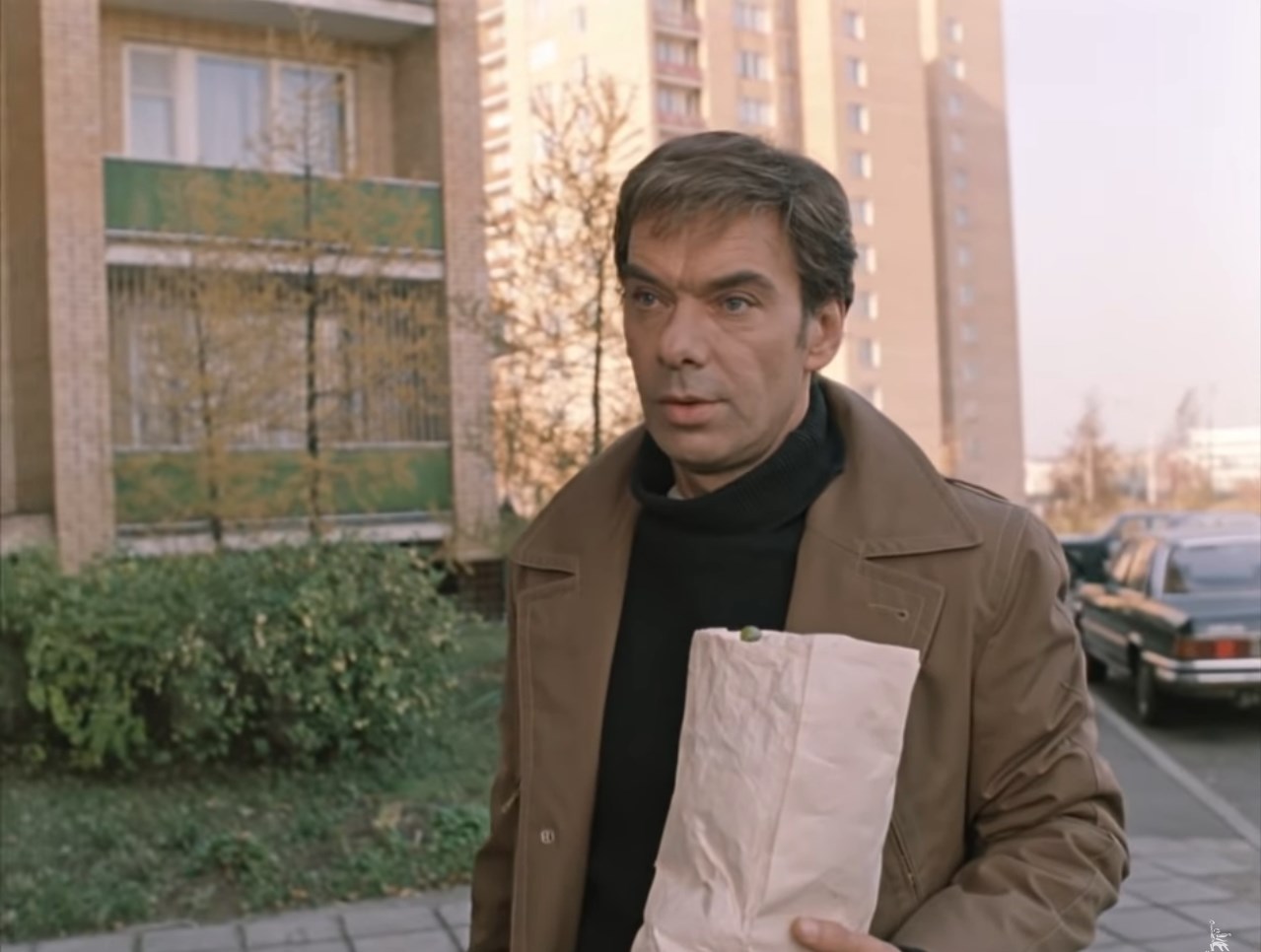 А что это меняет, если как ты говоришь — «тебя ко мне тянет»? Или тебя тянет только к незамужним?