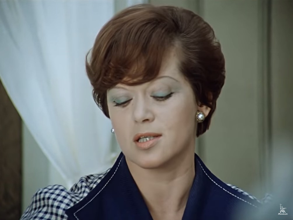 У меня такая безупречная репутация, что меня уже давно пора скомпрометировать.