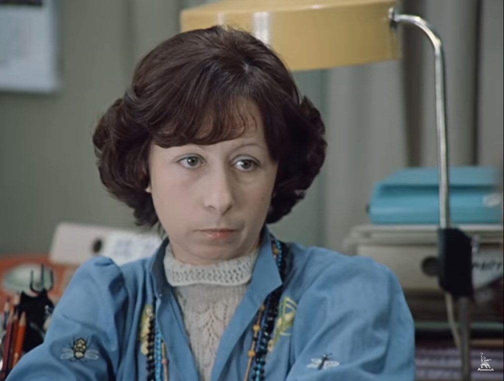 — Что гармошкой? Каблук?
— Голенище!!!