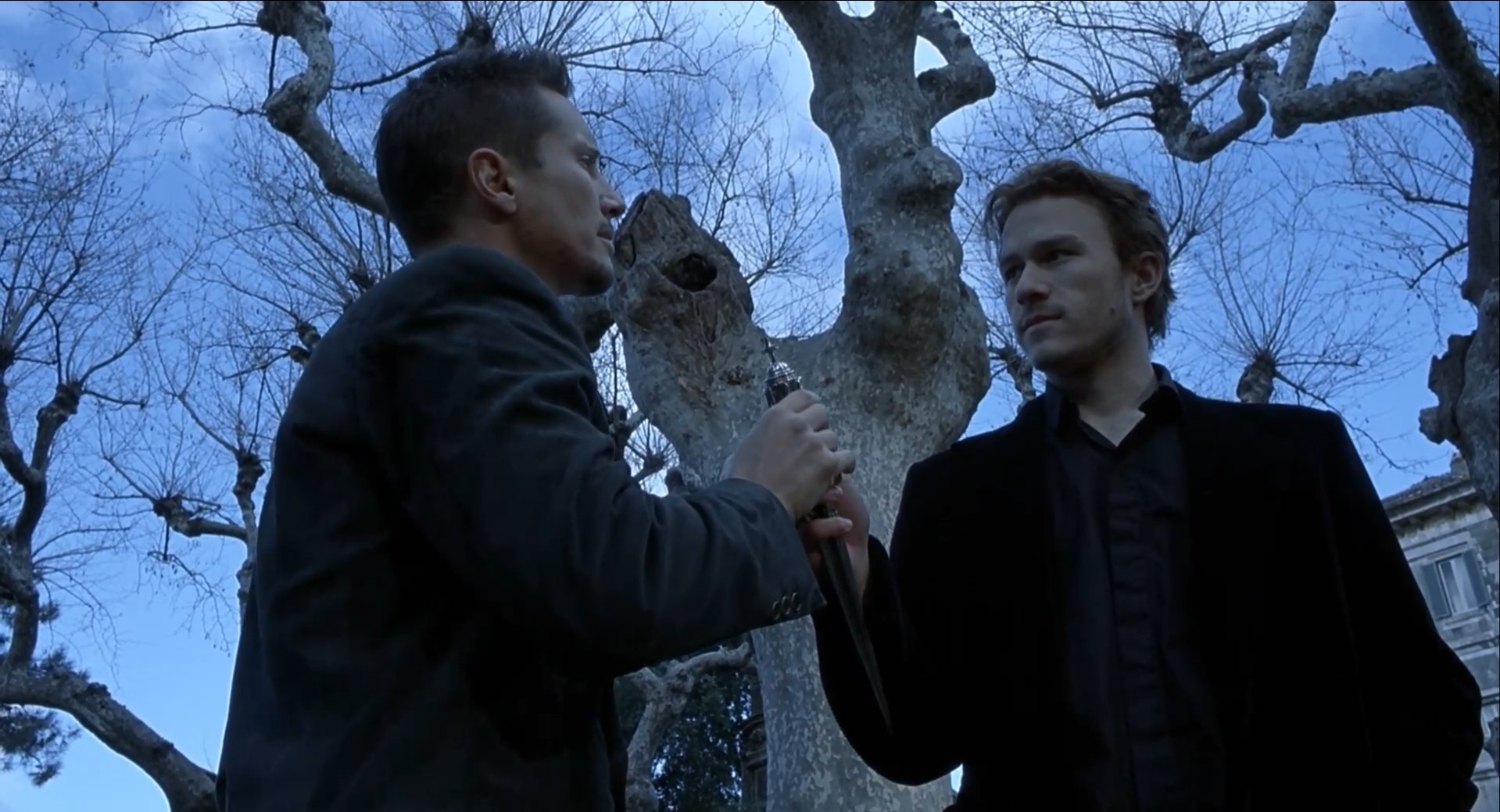 По-настоящему прощаемся мы только в миг смерти.