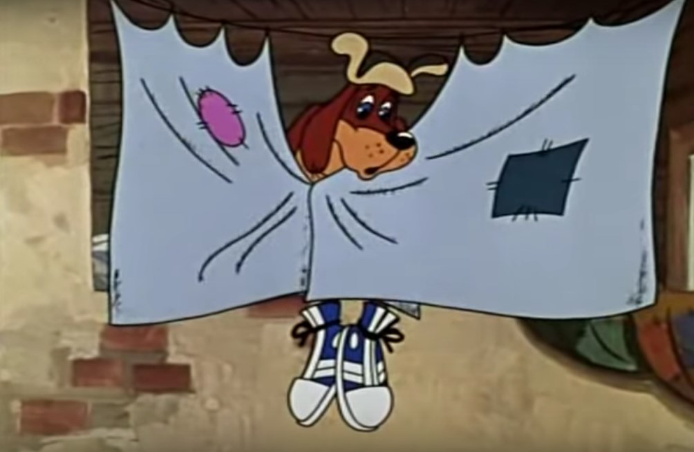 — Говорил я этому охотнику: купи себе валенки! А он что: пошел и кеды купил — они, говорят, красивее.
— Это он не подумавши сделал. У нас зимой в кедах даже студенты не ходят.