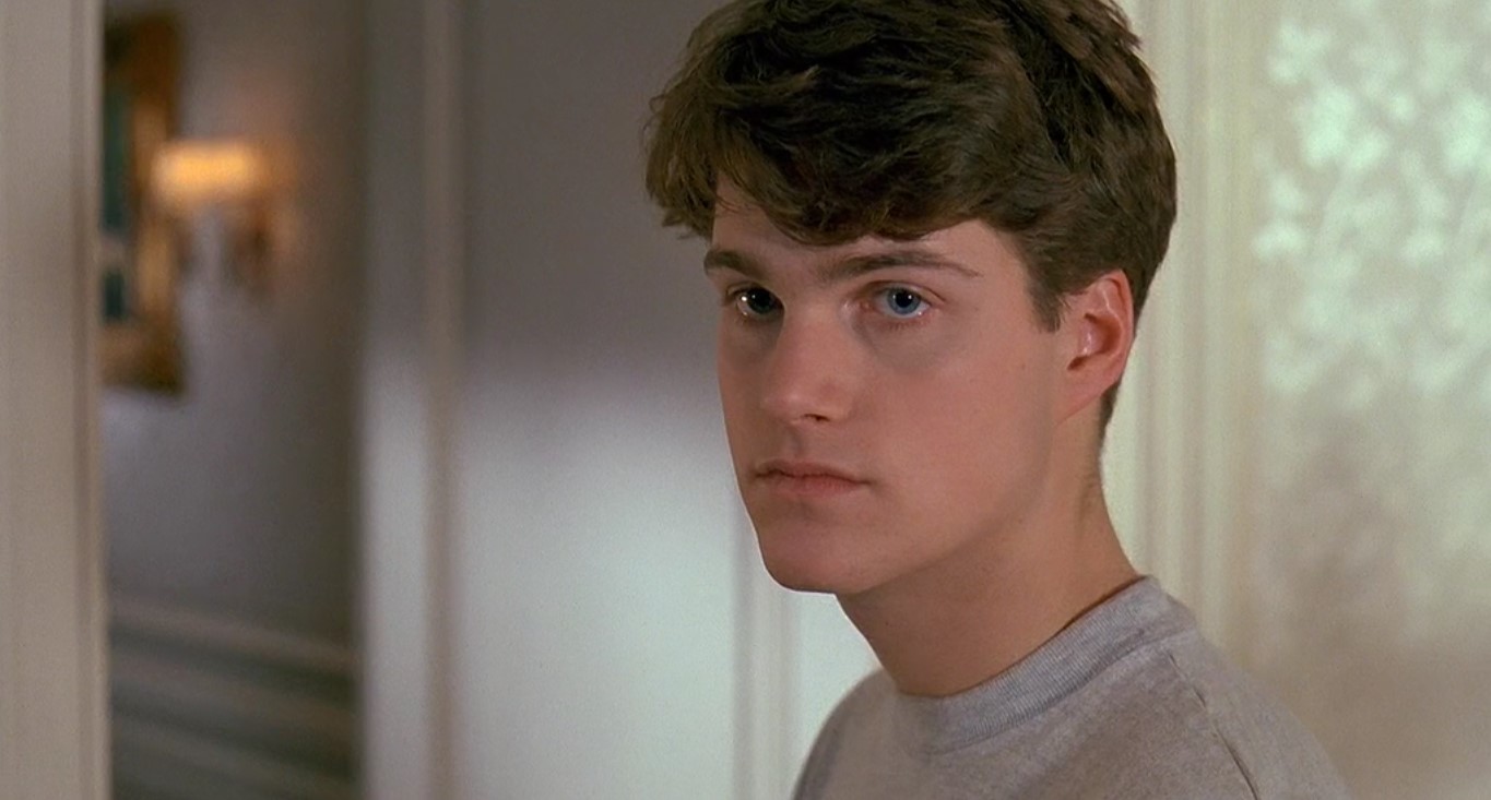 подполковник Фрэнк Слэйд Чарли, если ты не запоешь сейчас – ты до конца жизни будешь продавать печенье в своей лавке в Орегоне. Возможно, последними словами в твоей жизни будет фраза: «Спасибо за покупку! Приходите еще».