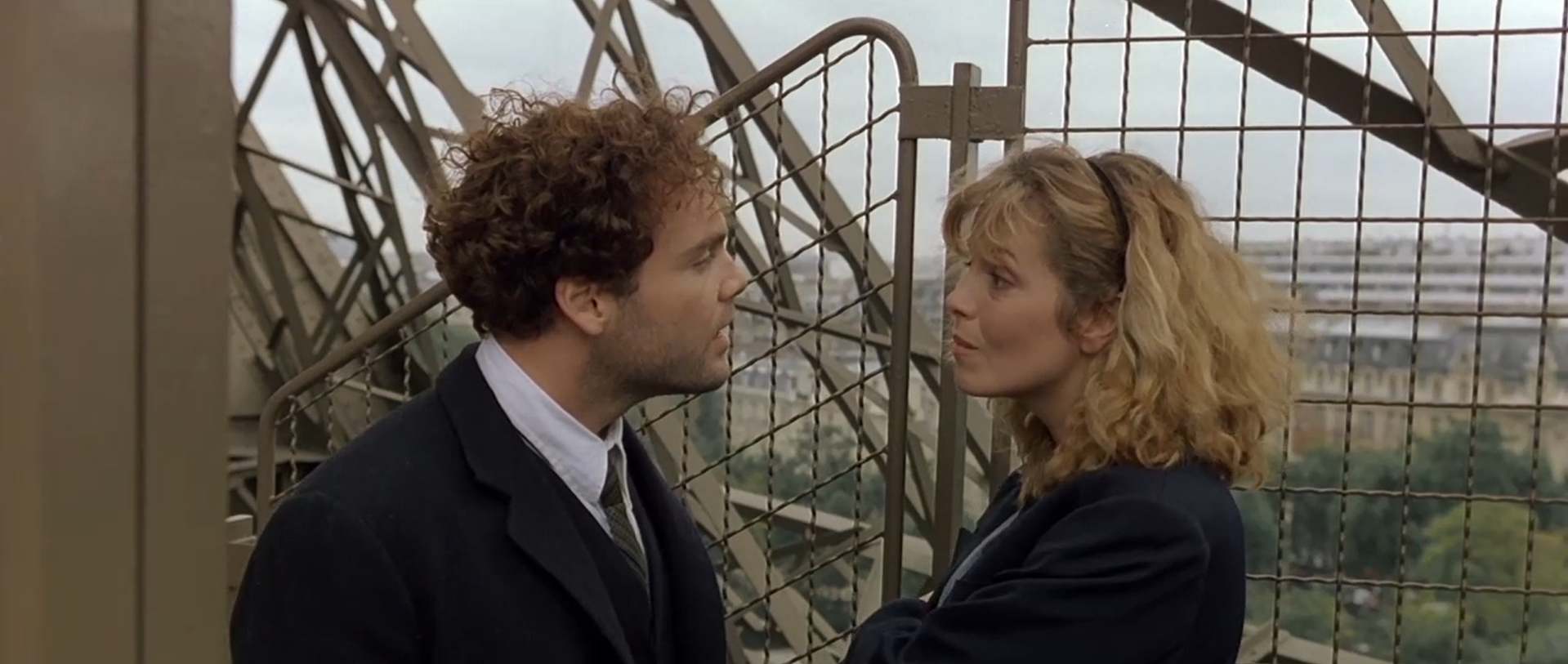 Мне скучно жить без сложностей.