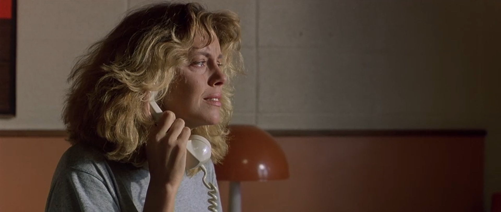 Каждый раз, когда мы расстаемся, что-то умирает во мне. Если это ещё одна банальность, прости... Даже когда я злюсь и ругаюсь, я люблю тебя. Ты понимаешь?!