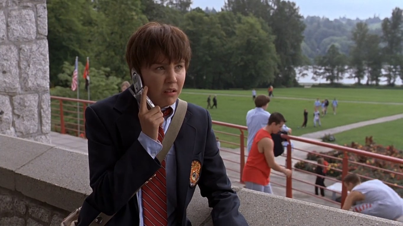 — Всё плохо?
— Мне конец! Меня считают чудаком-неудачником! От меня так воняет, что все шарахаются!