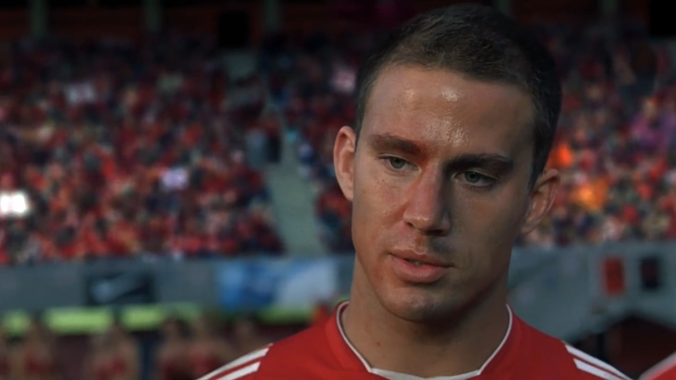 Нам тренер говорит перед каждой игрой: ты не страшись величия. Кто-то родится великим, кто достигает величия, а кому-то величие даруется.