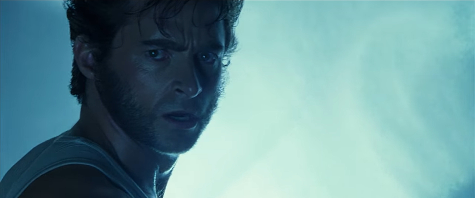 — Логан, скорее. Пойдем.
— Идите, со мной все будет в порядке.
— А с нами — нет.