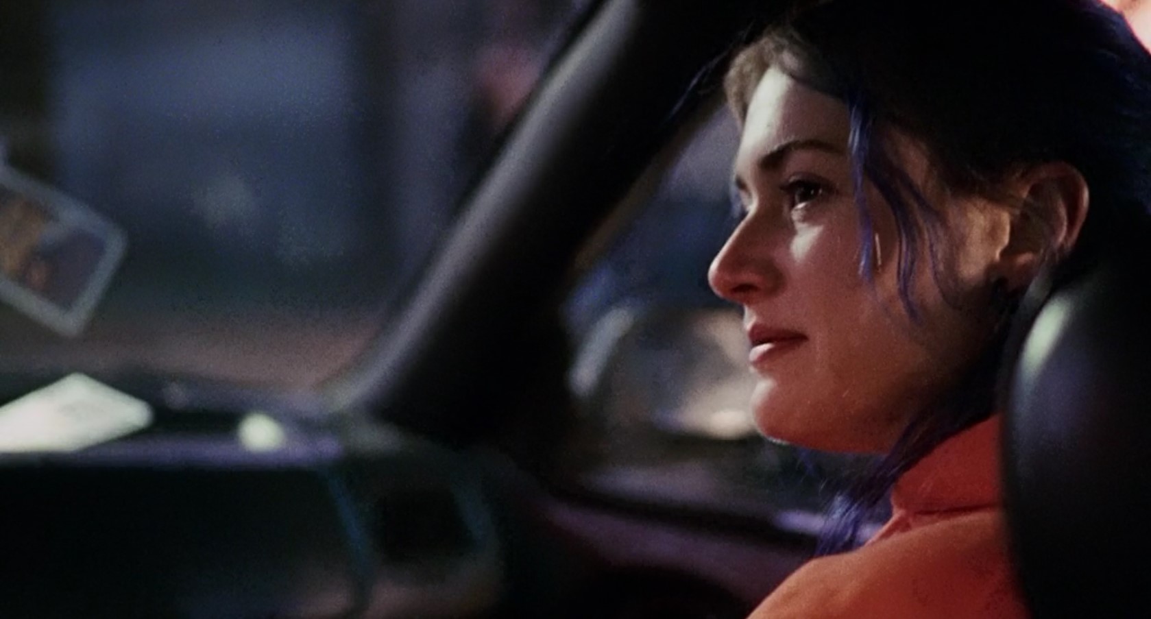 — А Вы меня не преследуете, сэр?
— Вовсе нет, Вы же первая заговорили со мной.
— Это уловка из учебника для маньяков.
— Правда? У них есть учебники? Здорово! Надо будет почитать...