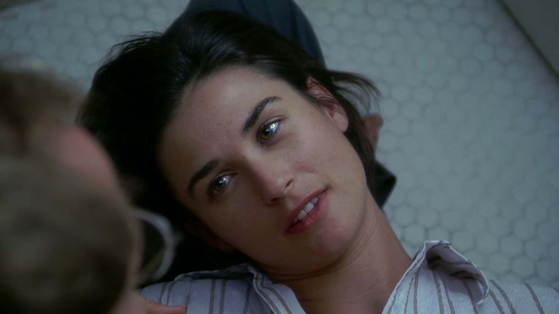 — Я раньше говорила, что люблю тебя?
— Нет...
— Я люблю тебя.
— Все еще?
— Всегда!