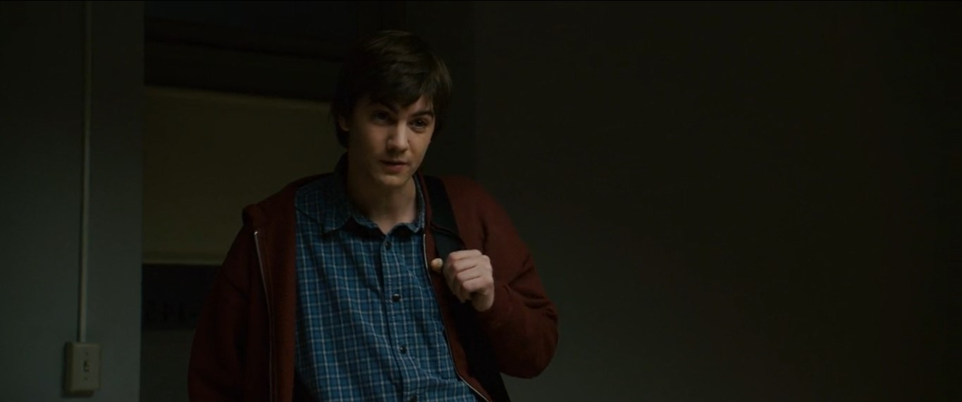 — Джимми взяли в Google.
— Джимми взяли в Google?
— Повезло, согласен.
— Но если вы здорово зарабатываете, почему он ушёл?
— Я сказал «Google», а не «пиццерия».