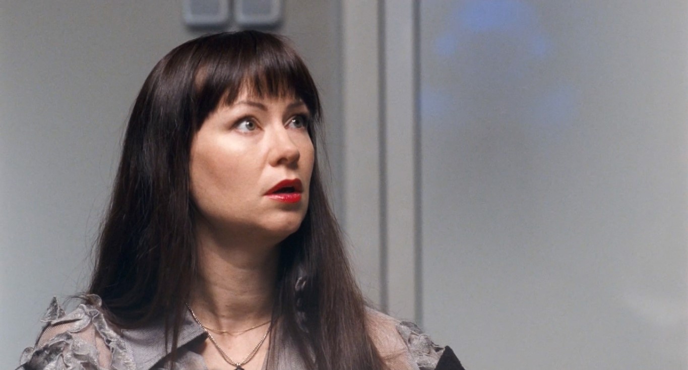 — Нонна, часы переводили четыре месяца назад!
— Вот я тогда и не перевела...
— Ну... Можешь уже и не переводить, чего часы дорогие переводить почём зря...