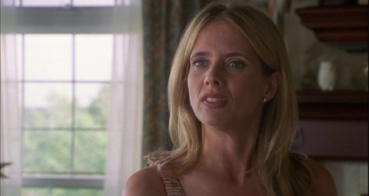 — Ты кому будешь верить: наемному убийце или своей жене?
— Отвечать обязательно?