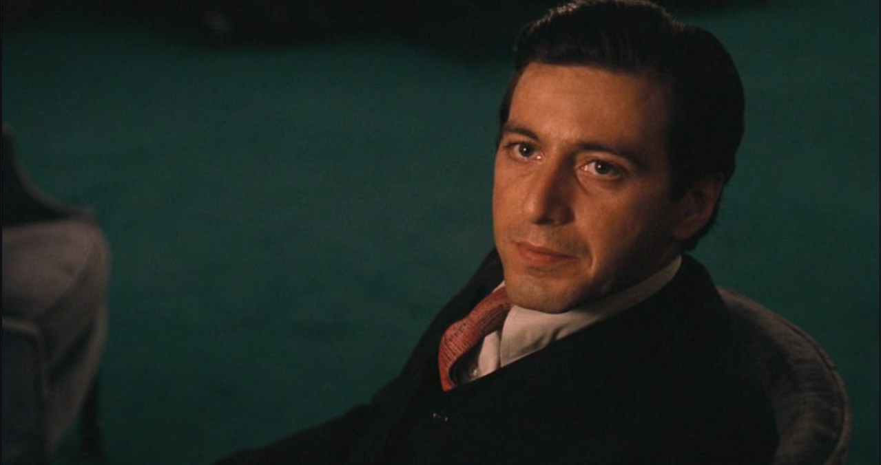 — Майк, нельзя прилетать в Лас Вегас и говорить с Мо Грином таким тоном.
— Фредо, ты мой старший брат, и я тебя очень люблю, но никогда и ни с кем не иди против семьи... Никогда.